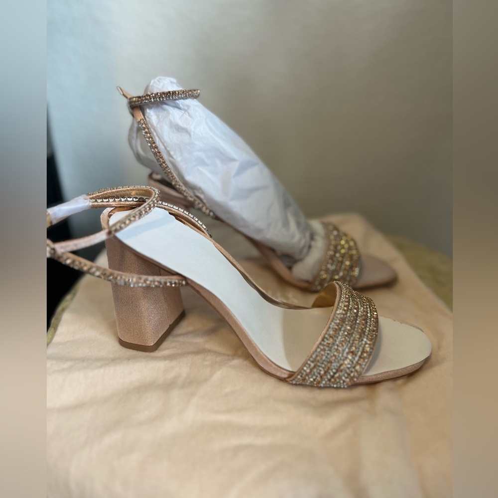 NWOT Badgley Mischka Women's Becca Heeled Sandal size 7.5